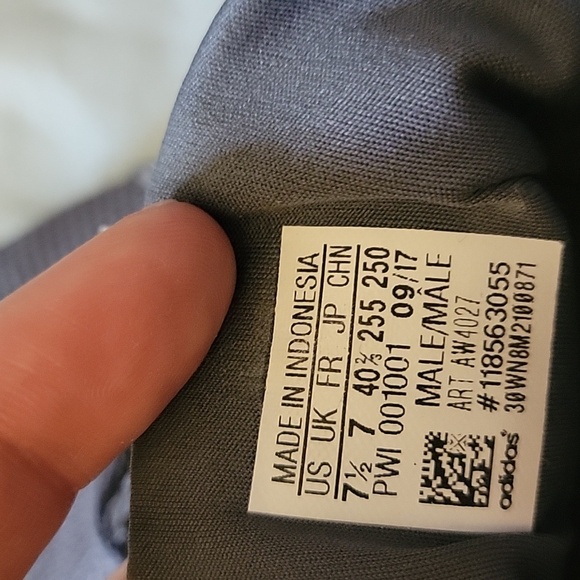 Adidas running shoe - Picture 6 of 6